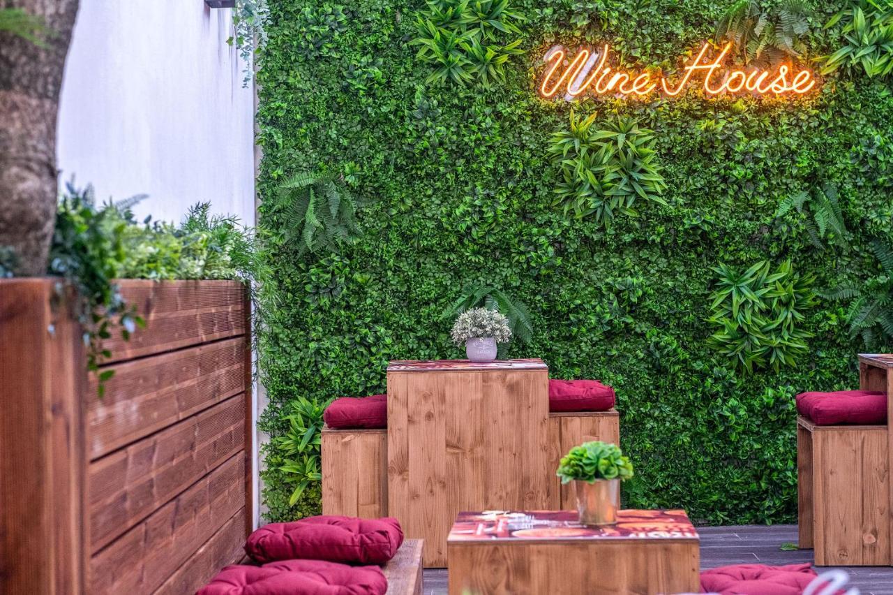 Wine House - & Couette-café *